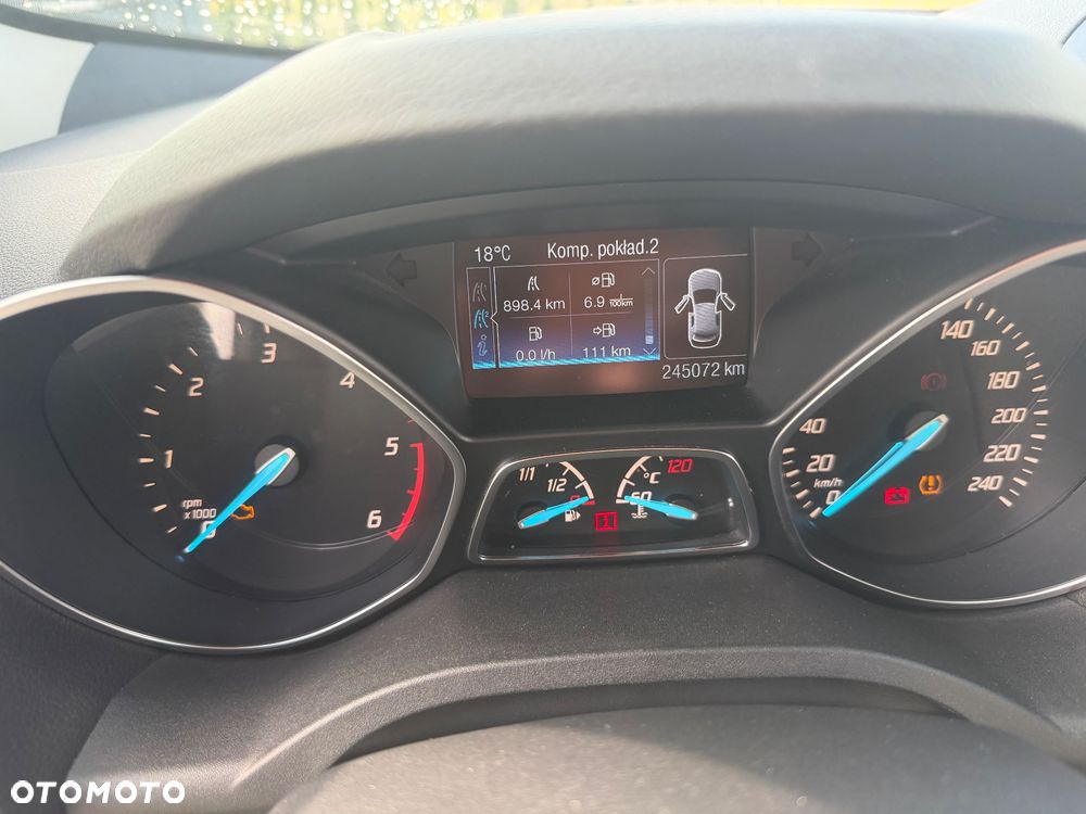 Ford Kuga - 33