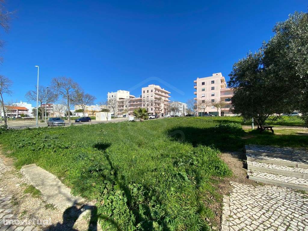 Lote para construção de 15 fogos + 1 loja, Loulé, Algarve - Grande imagem: 3/14