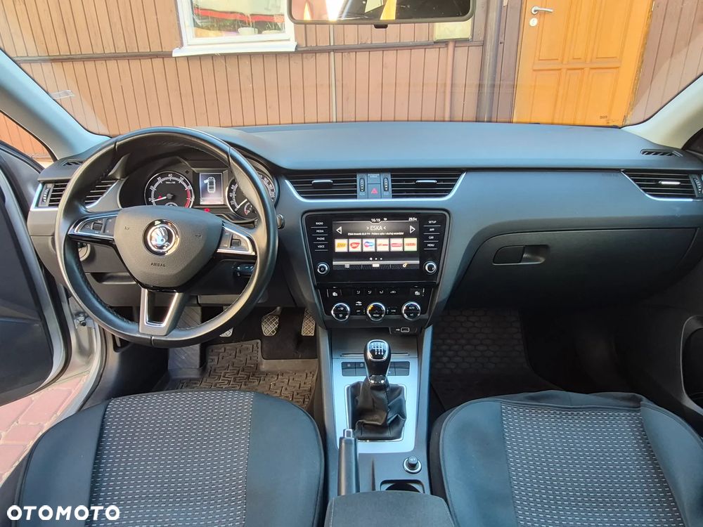 Skoda Octavia 1.5 TSI ACT Ambition - 5