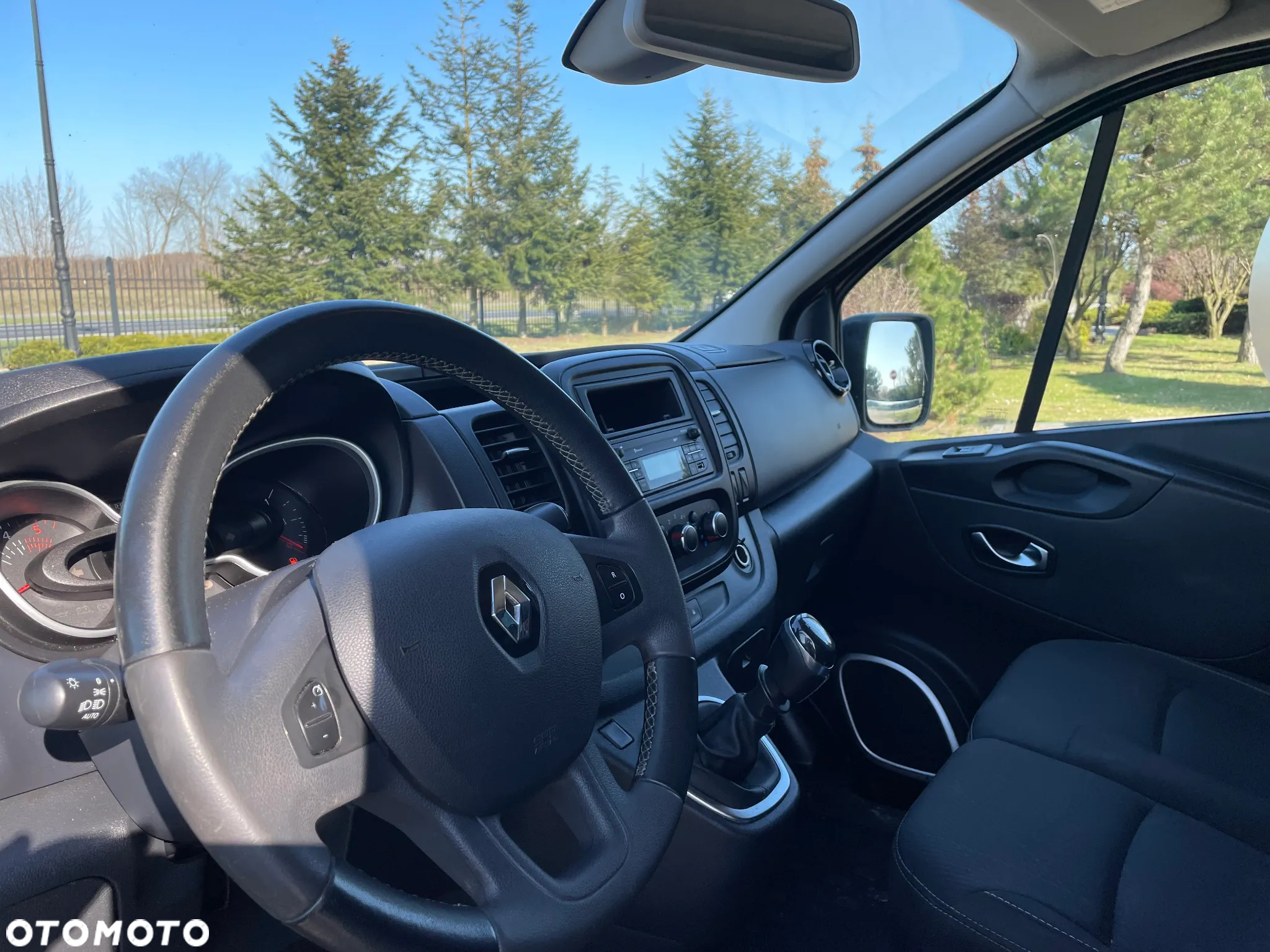 Renault Trafic - 11