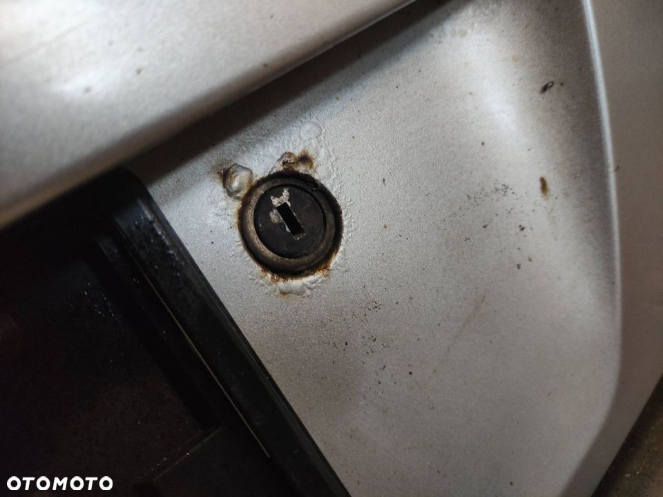 KOMPLETNY TYŁ KLAPA ZDERZAK LAMPY STILO I 3D 647 - 16