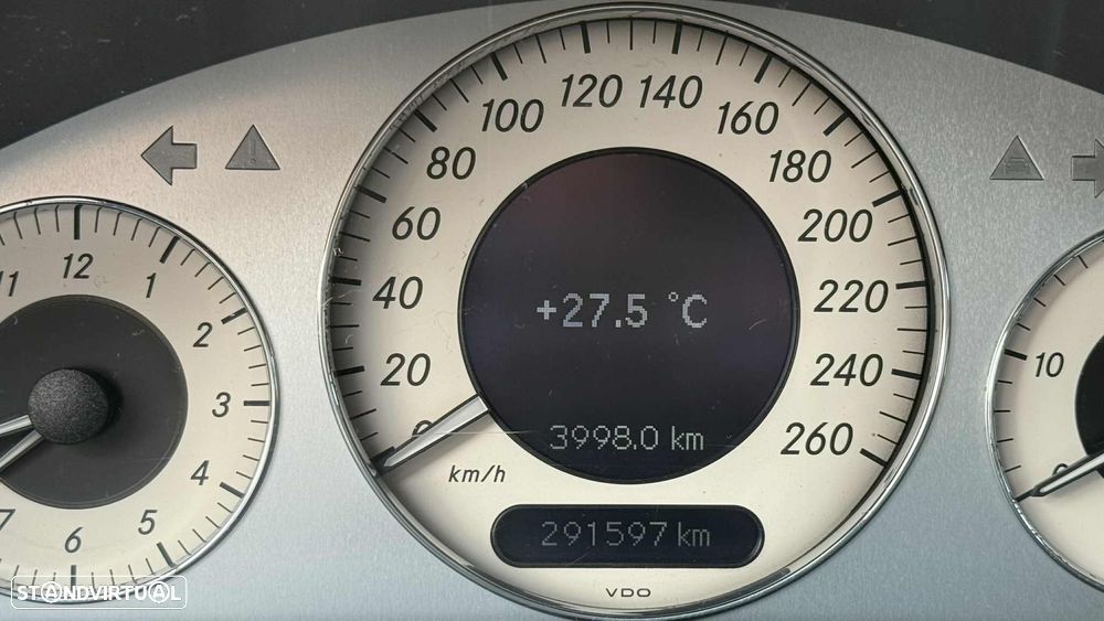 Mercedes-Benz E 220 CDI Avantgarde - 17