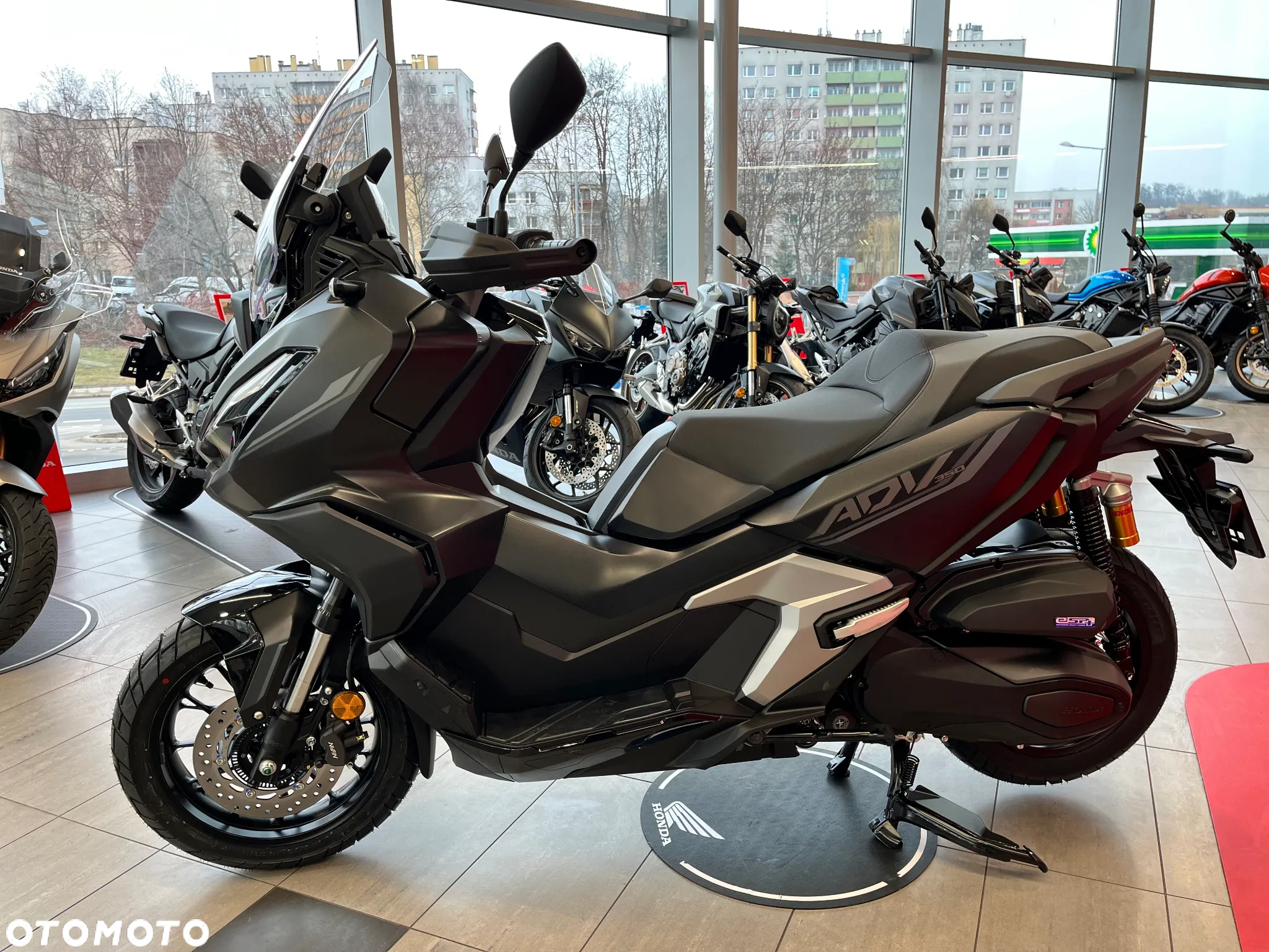 Honda ADV350 - 5