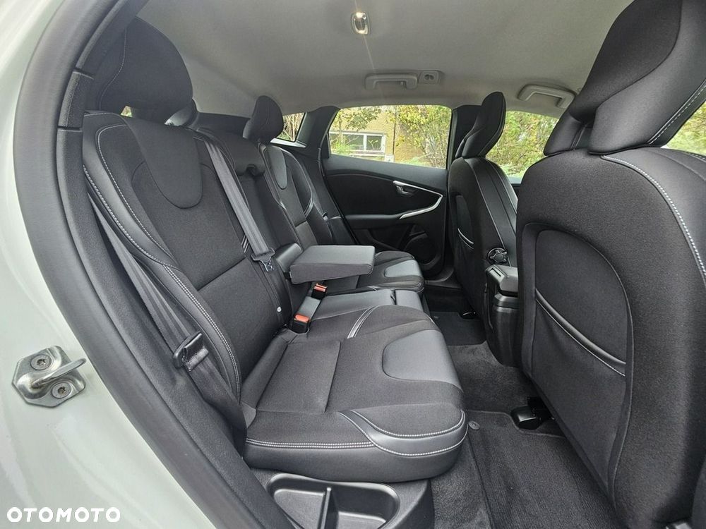 Volvo V40 D2 Momentum - 15