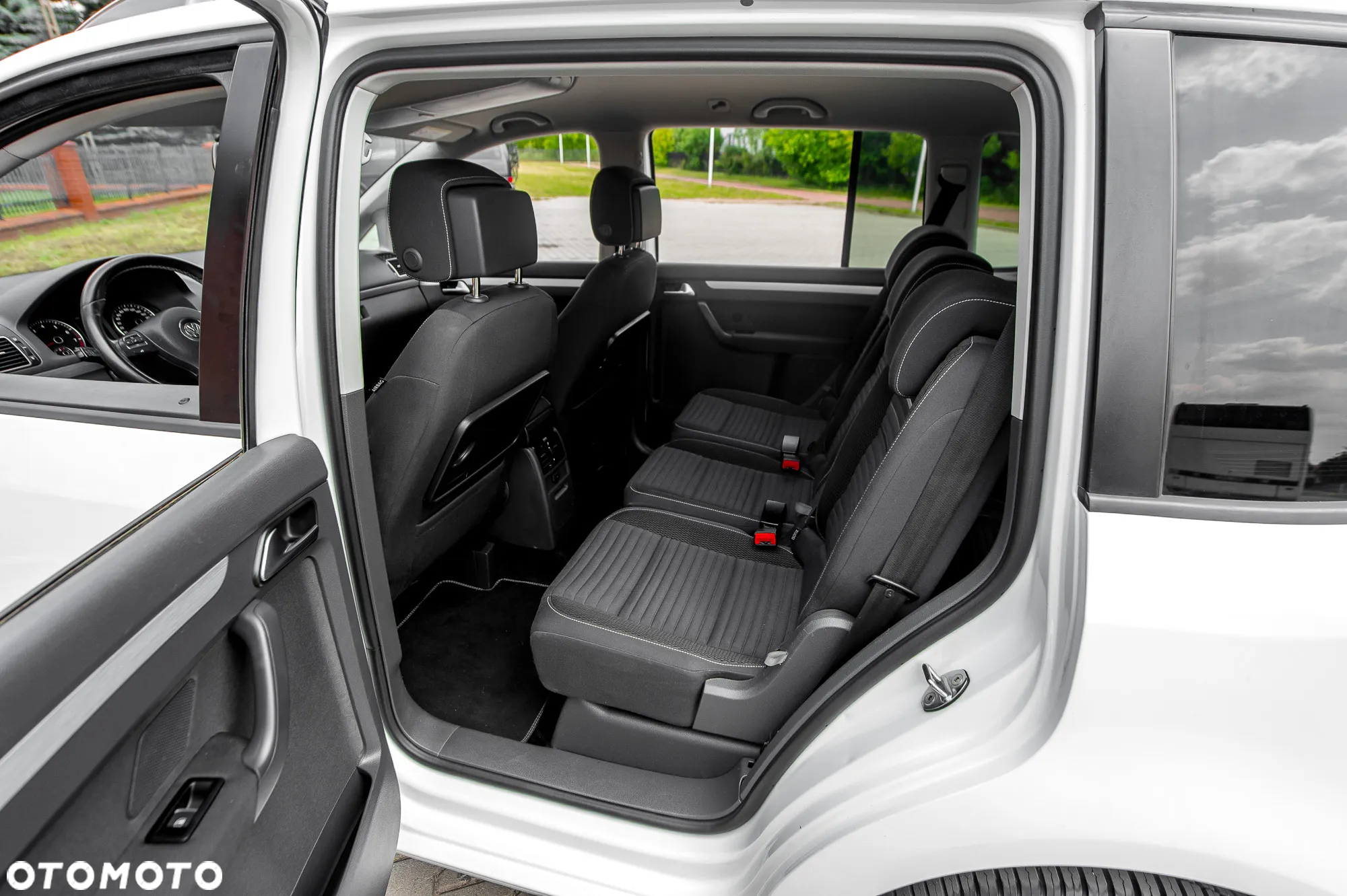 Volkswagen Touran 1.4 TSI DSG Cup - 9