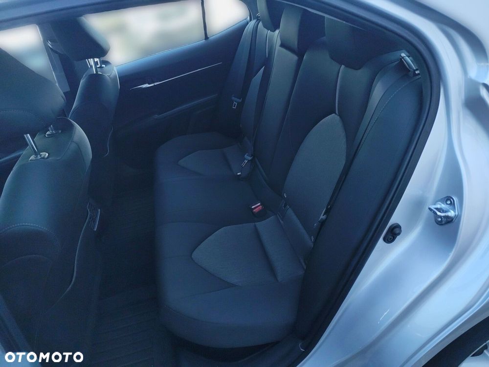 Toyota Camry 2.5 Hybrid Comfort CVT - 13