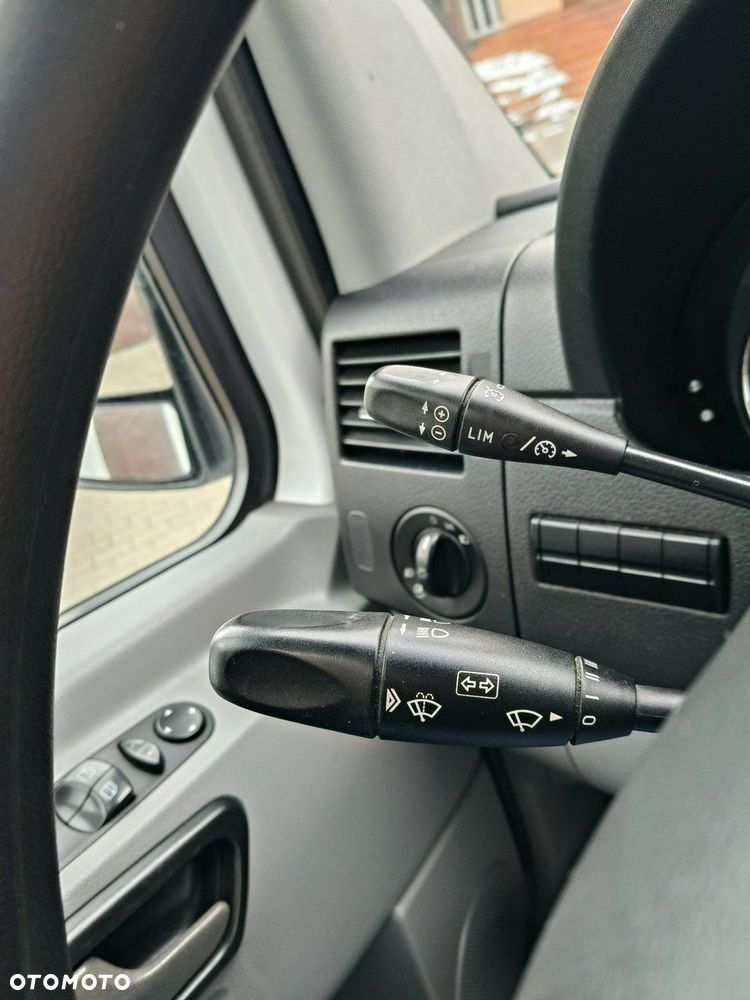 Mercedes-Benz Sprinter - 16