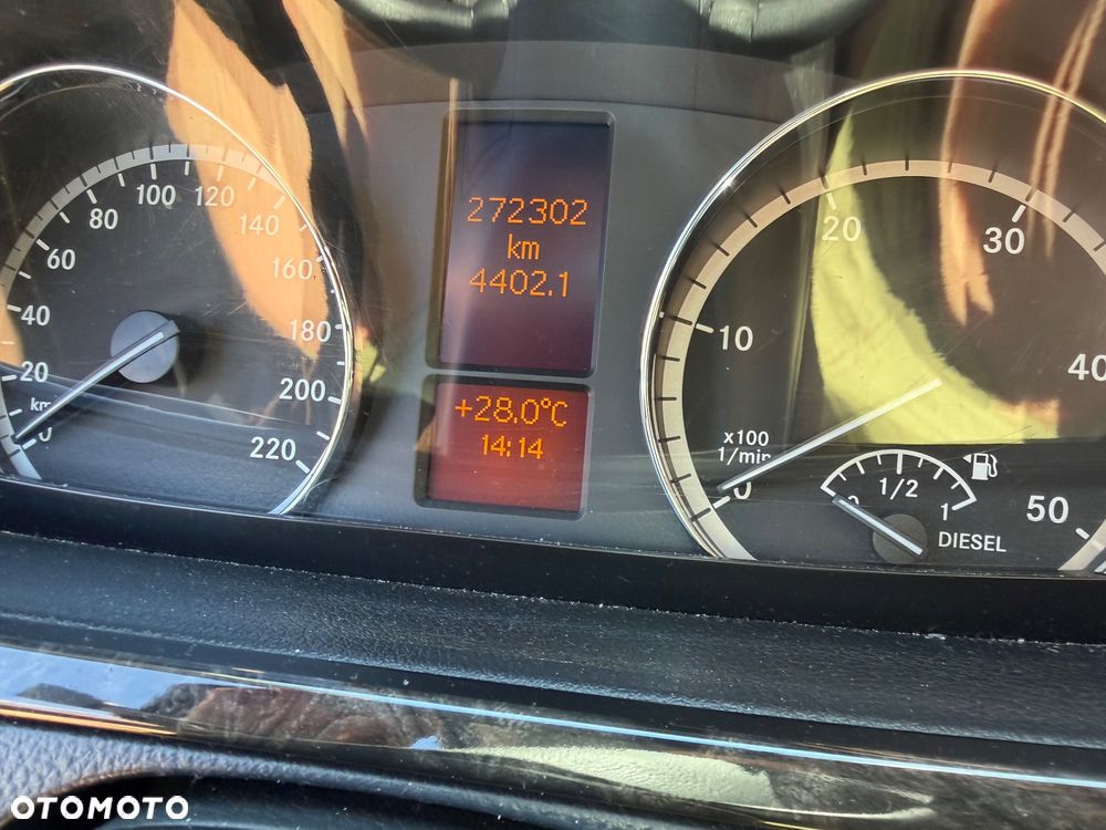 Mercedes-Benz Viano - 9