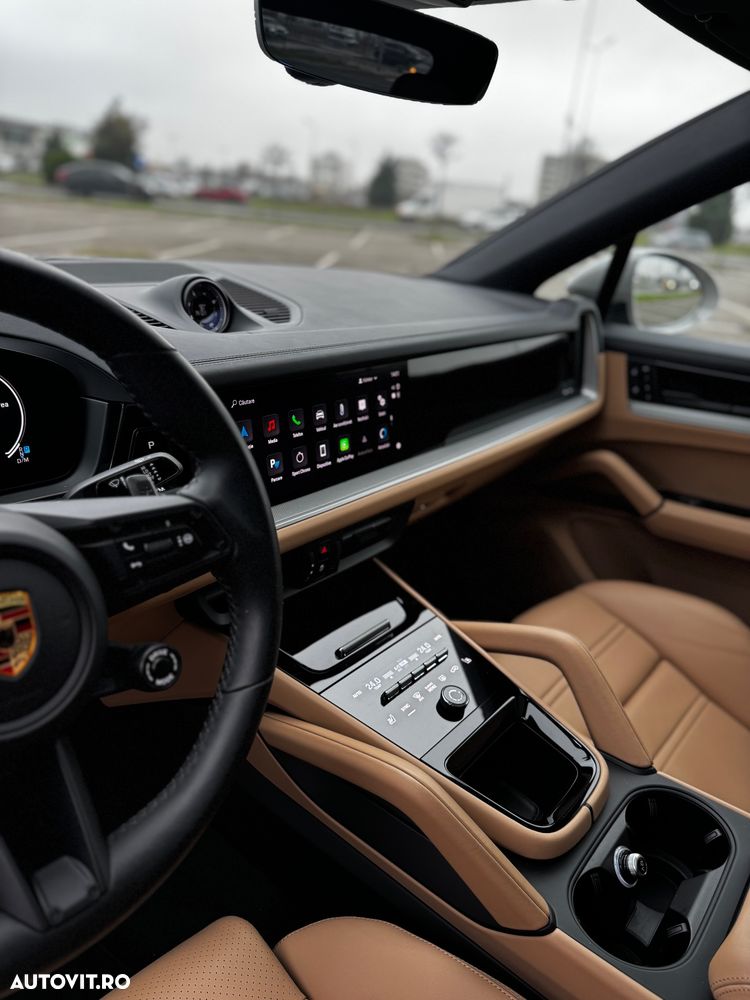 Porsche Cayenne - 5