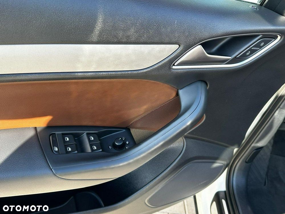 Audi Q3 2.0 TDI Quattro S tronic - 37