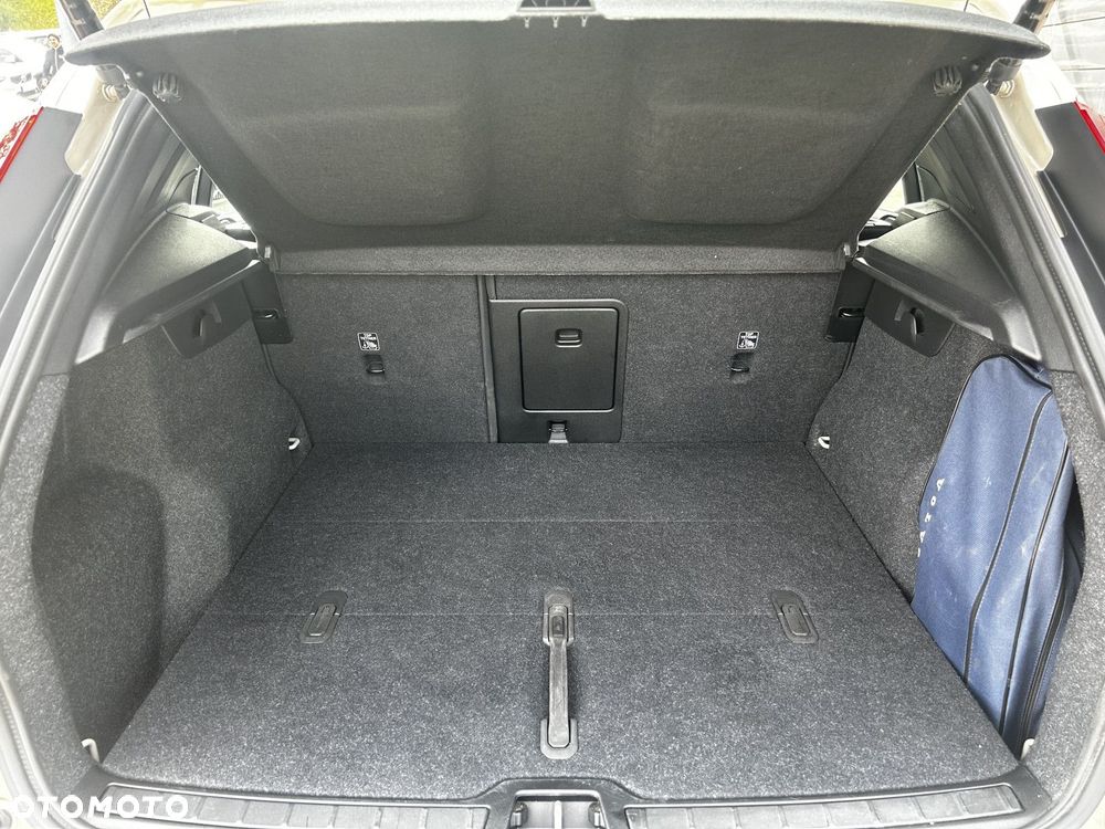 Volvo XC 40 - 17