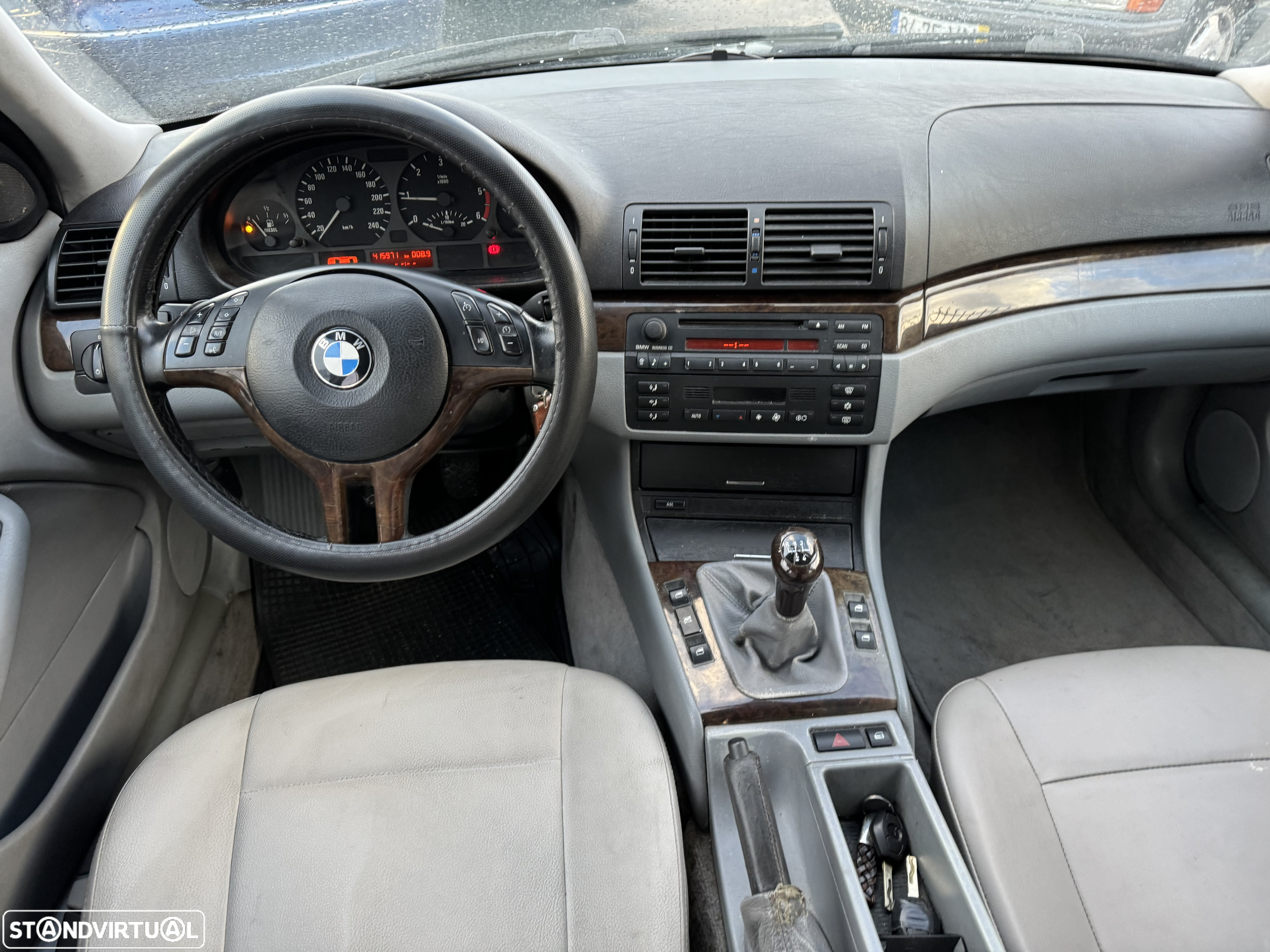 BMW 320 d Touring Séc.XXI - 11