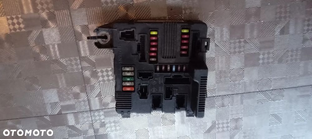 Megane II Scenic II moduł upc 8200306033 N3 - 1