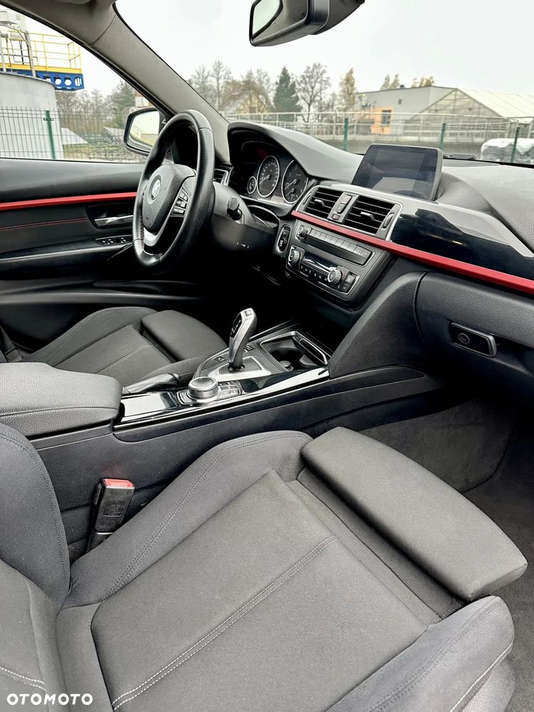 BMW Seria 3 318d Sport Line - 11