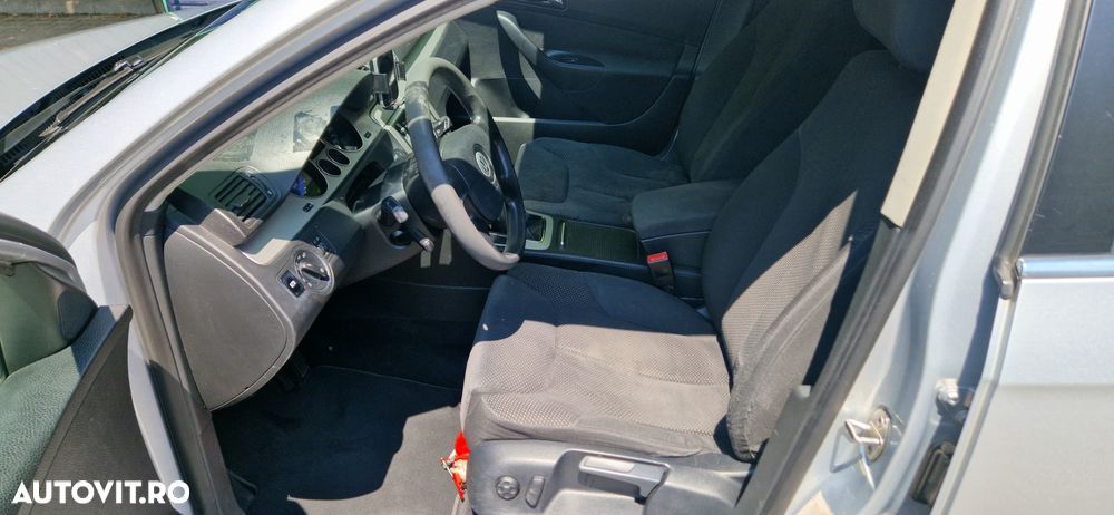 Volkswagen Passat - 9