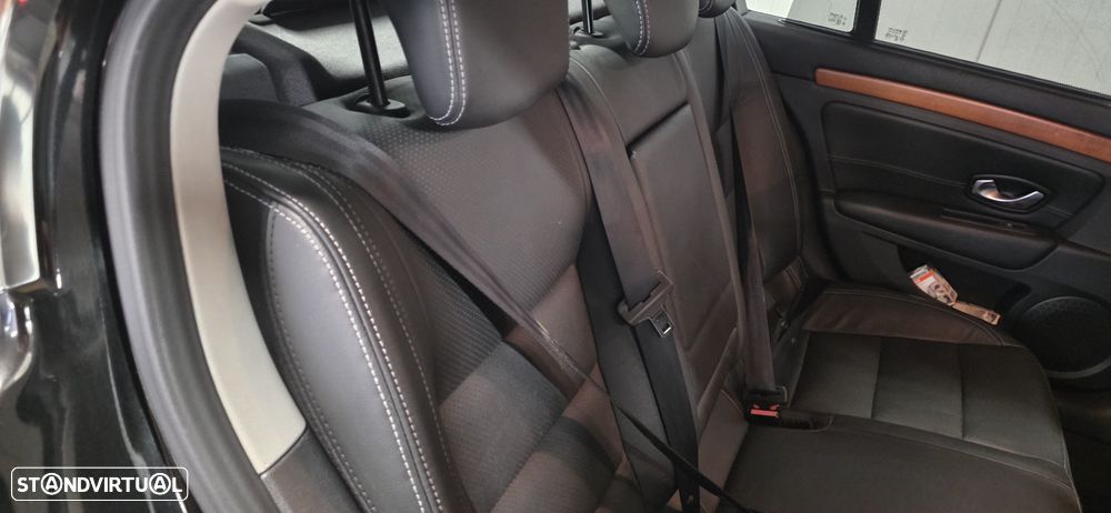 Renault Laguna 2.0 dCi Initiale - 14