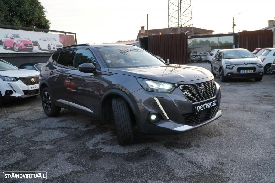 Peugeot 2008 1.2 PureTech Allure - 4