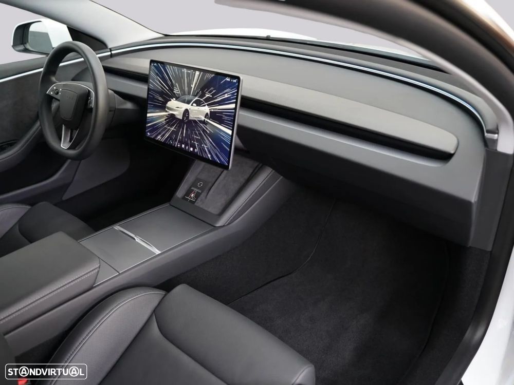 Tesla Model 3 - 11