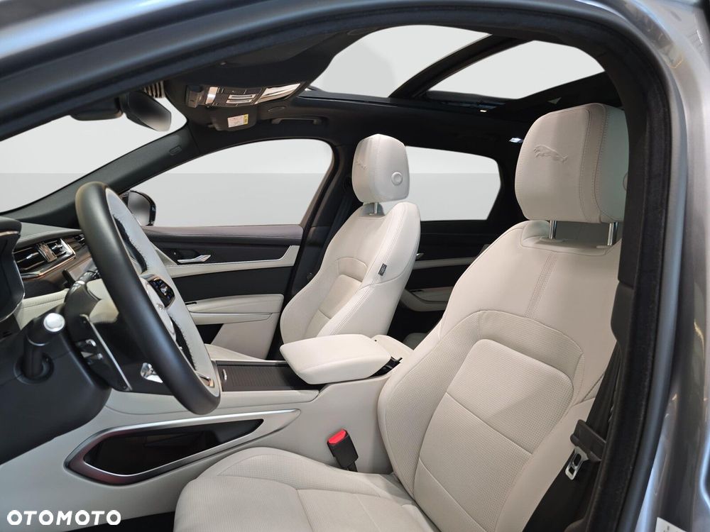 Jaguar F-Pace 2.0 D200 mHEV AWD R-Dynamic SE - 19