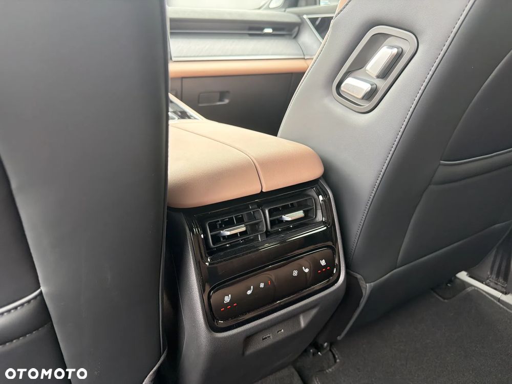 Chery Tiggo 9 1.5 T-GDI Super Hybrid Prestige 3DHT - 36