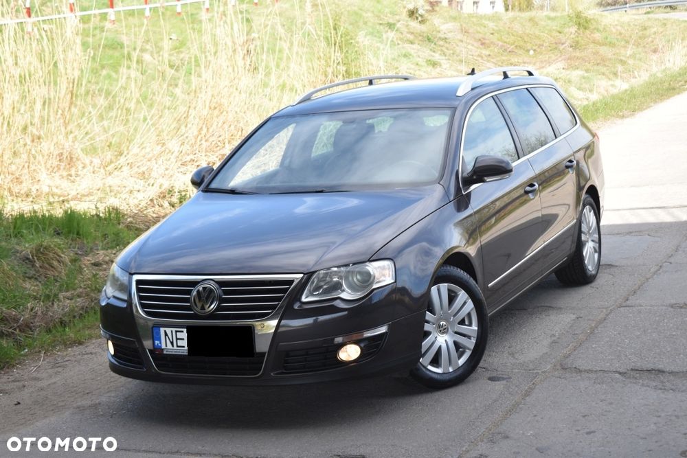 Volkswagen Passat - 1