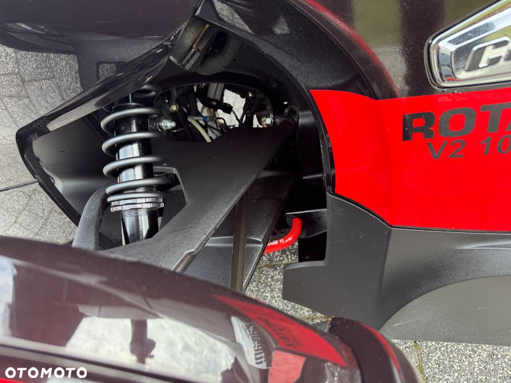 Can-Am Spyder - 18