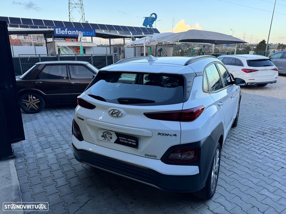 Hyundai Kauai 64 kWh Premium+P.Premium - 32