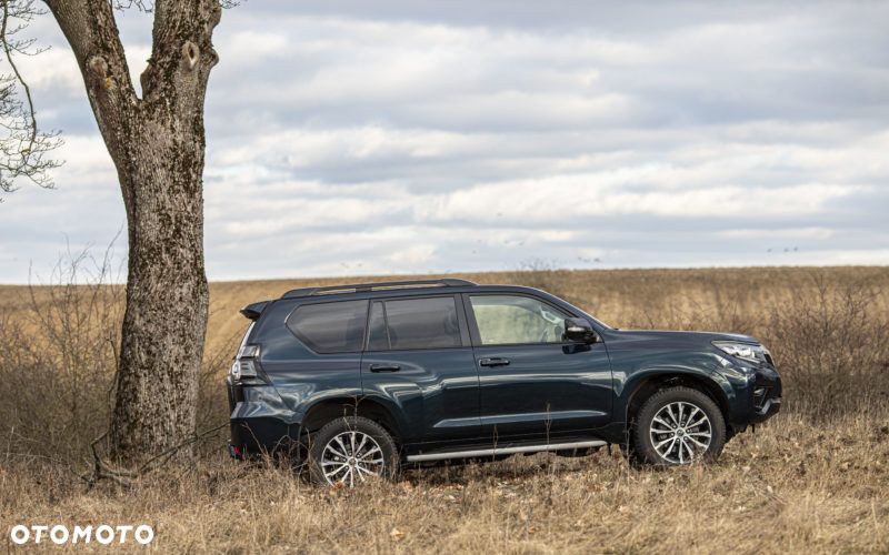 4x Felgi 18 m.in. do TOYOTA Land Cruiser VI VII 4 Runner Hilux Tacoma ISUZU D-Max - B1353 (BK5880) - 4