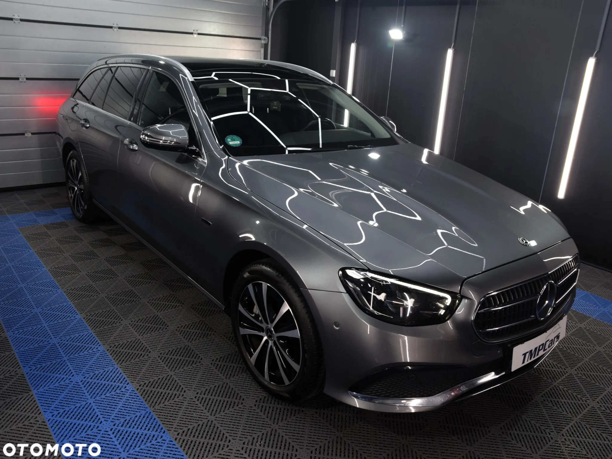Mercedes-Benz Klasa E 300 de 4-Matic Exclusive - 39