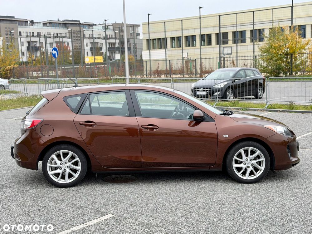 Mazda 3 - 7