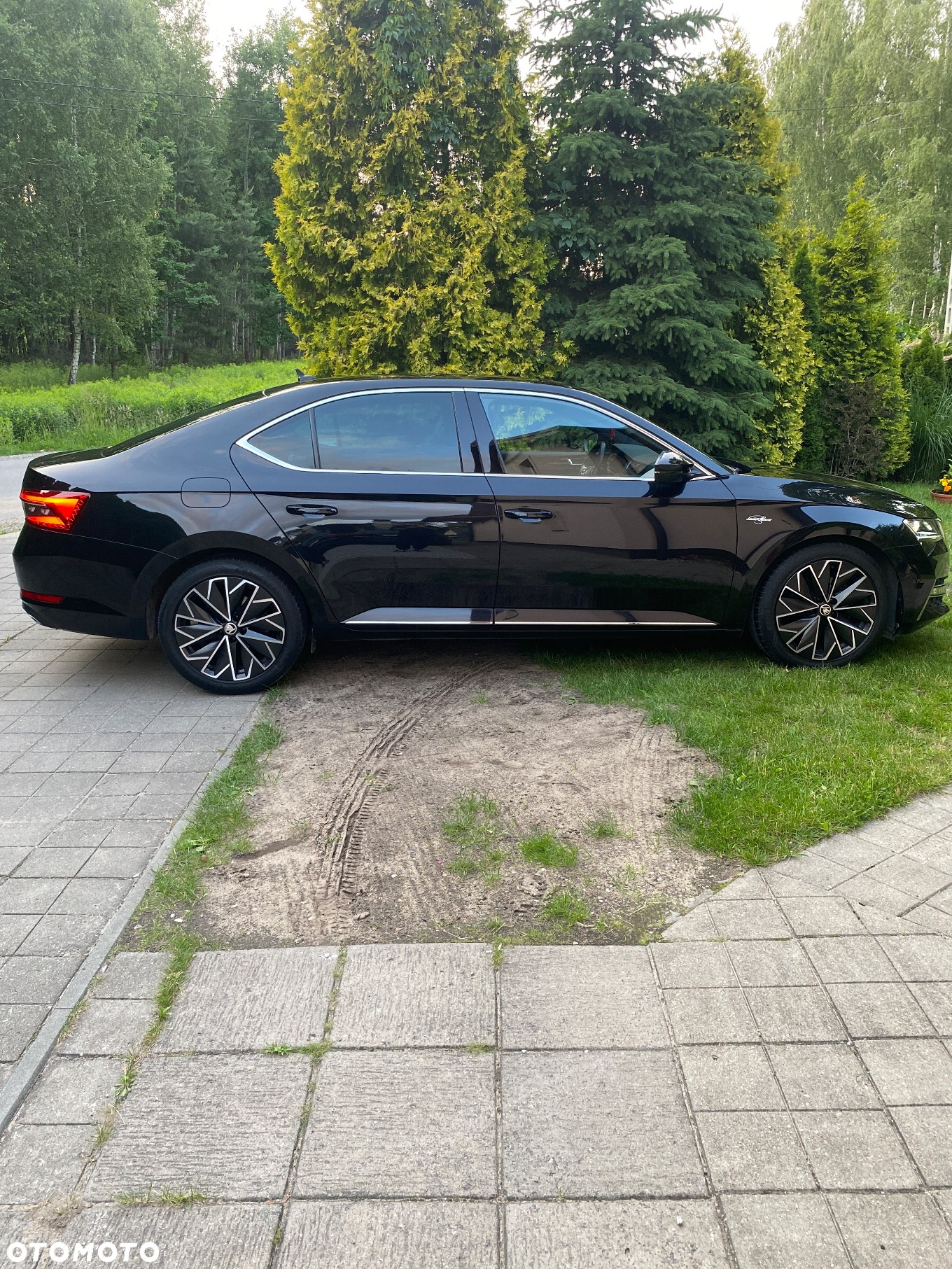Skoda Superb 2.0 TDI SCR L&K DSG - 5