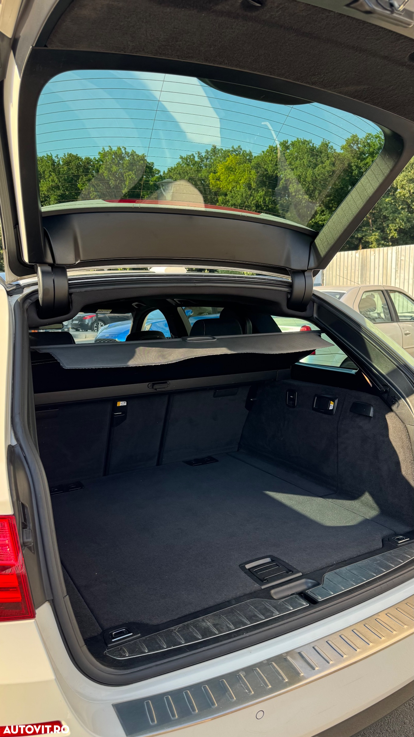 BMW Seria 5 520d xDrive Touring Aut. - 9