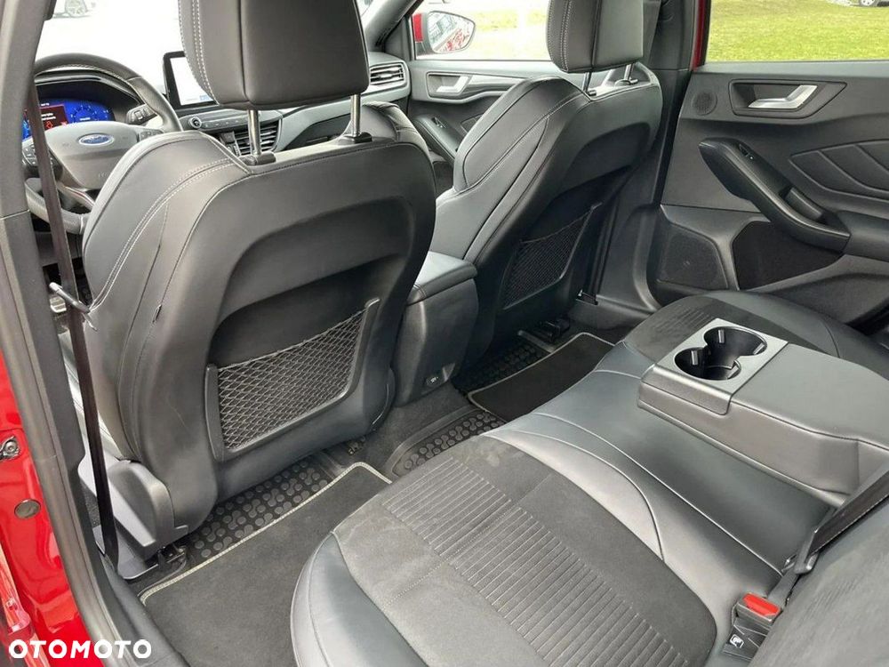 Ford Focus 2.3 EcoBoost ST X - 24