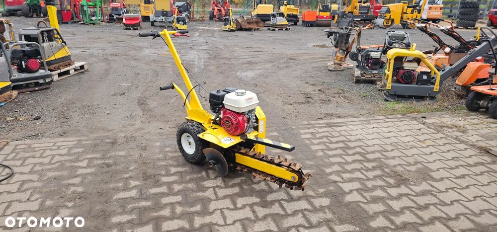 Koparka łańcuchowa FECO Grabenfräse TR-12 Baretto