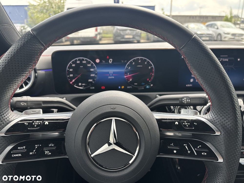 Mercedes-Benz CLA 200 4-Matic AMG Line 8G-DCT - 15