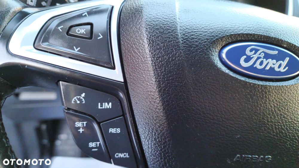 Ford S-Max - 28