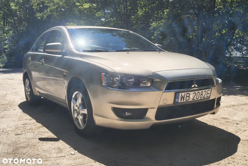 Mitsubishi Lancer 1.8 Invite - 2