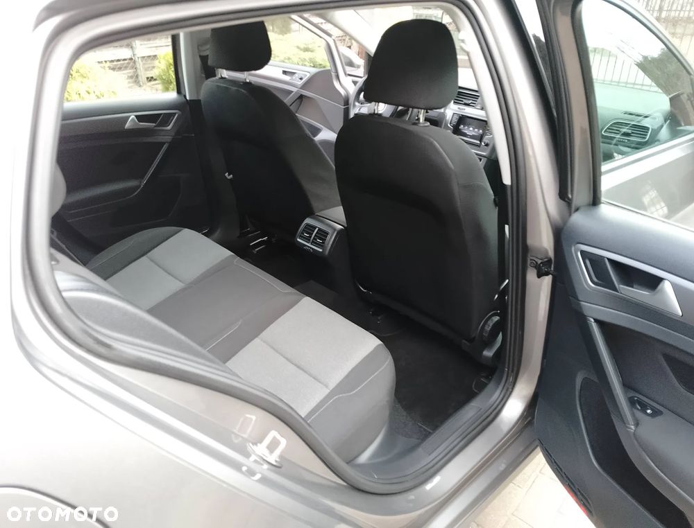 Volkswagen Golf 1.6 TDI BMT Comfortline - 18