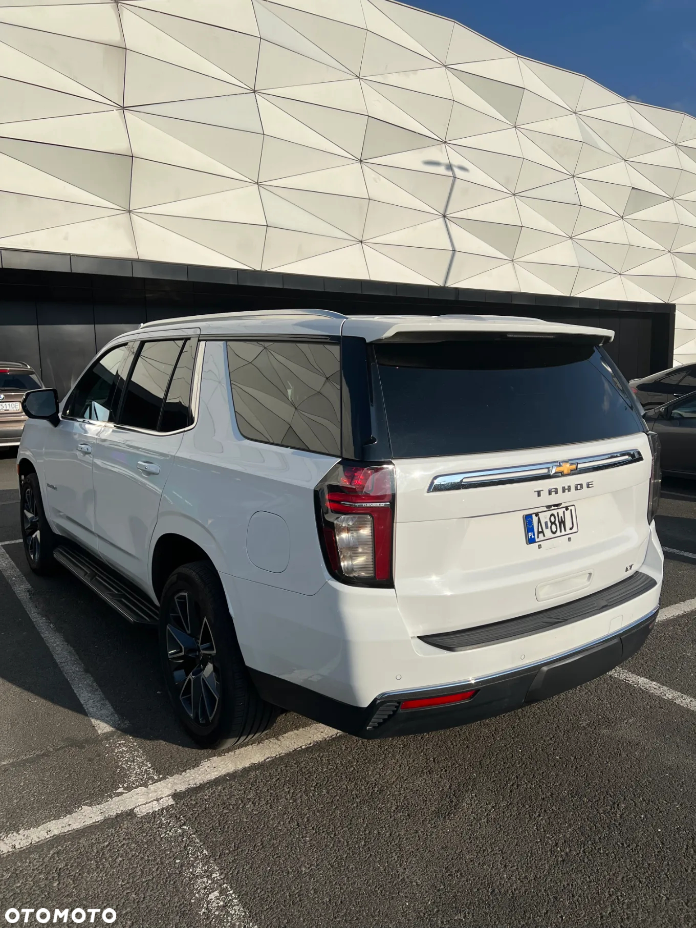 Chevrolet Tahoe - 3