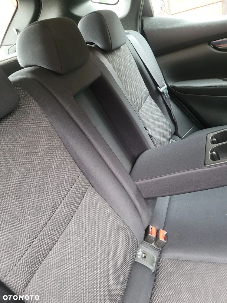 Nissan Qashqai - 12