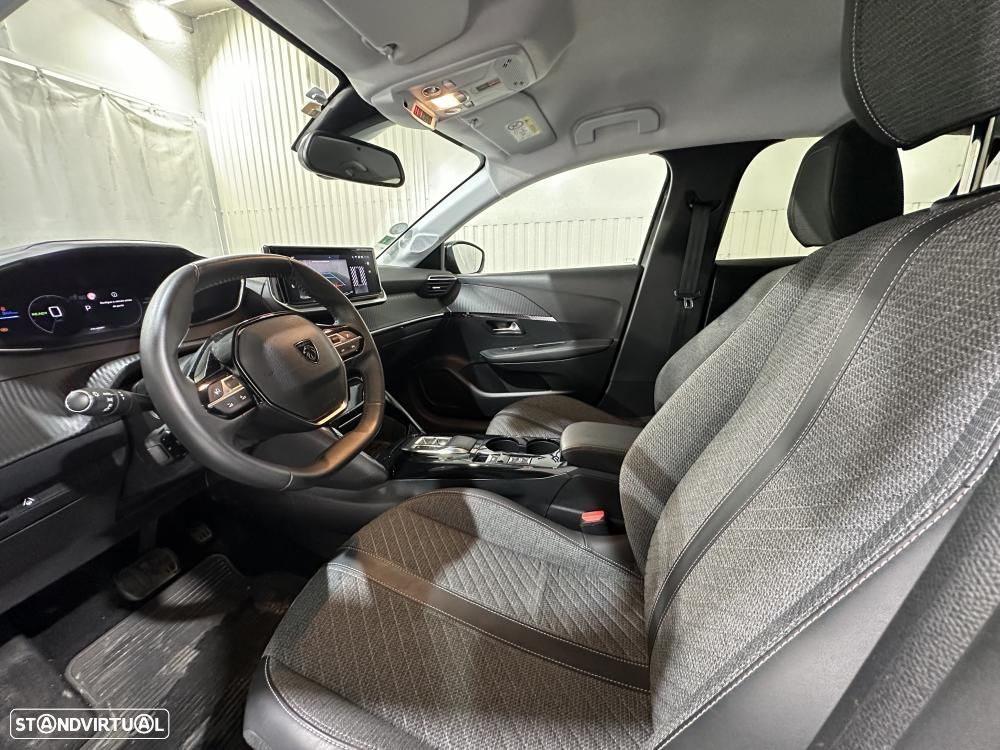 Peugeot e-208 51 kWh Allure - 7