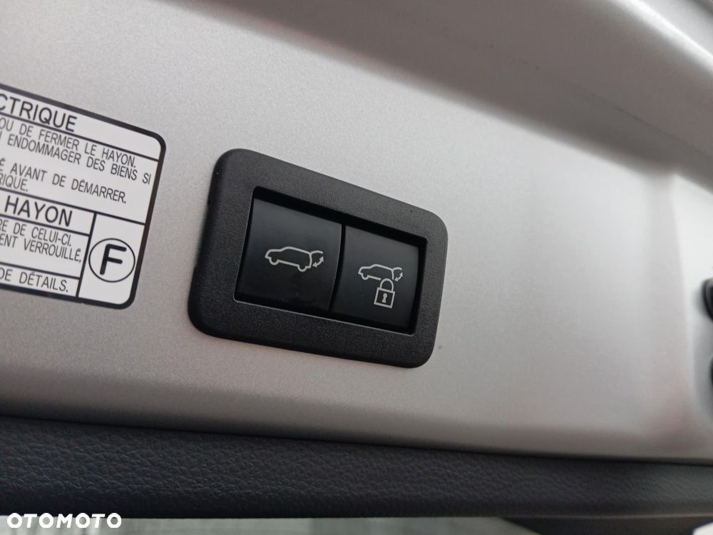 Toyota Corolla Cross 2.0 Hybrid Executive - 24