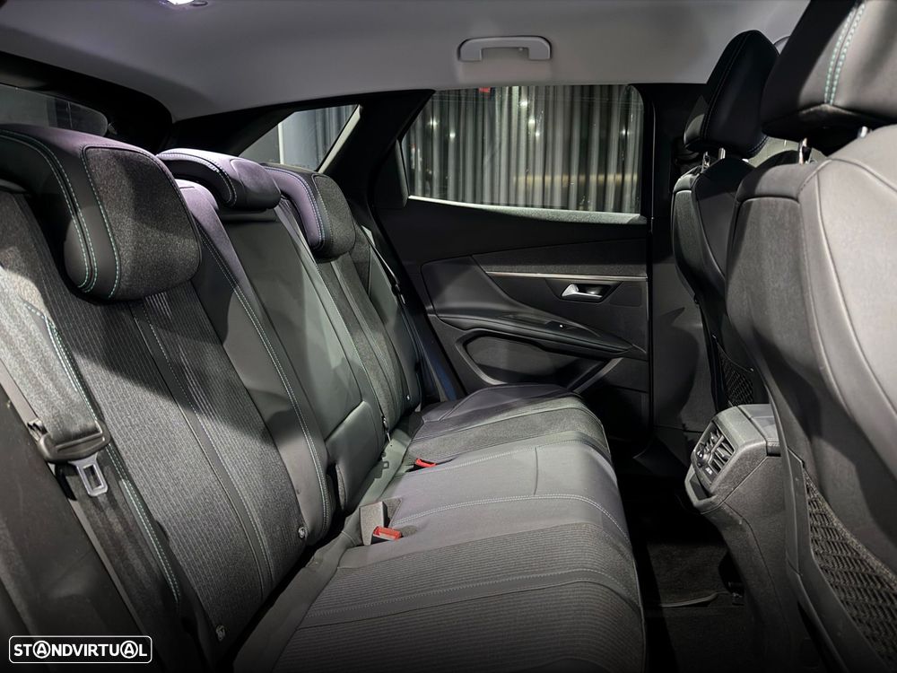 Peugeot 3008 1.6 Hybrid Allure e-EAT8 - 39