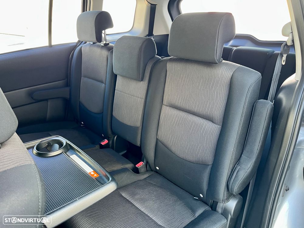 Mazda 5 - 35