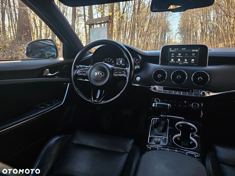 Kia Stinger 2.0 T-GDI XL - 12