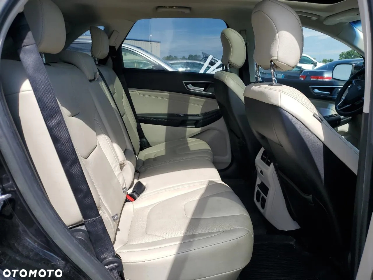 Ford Edge - 6