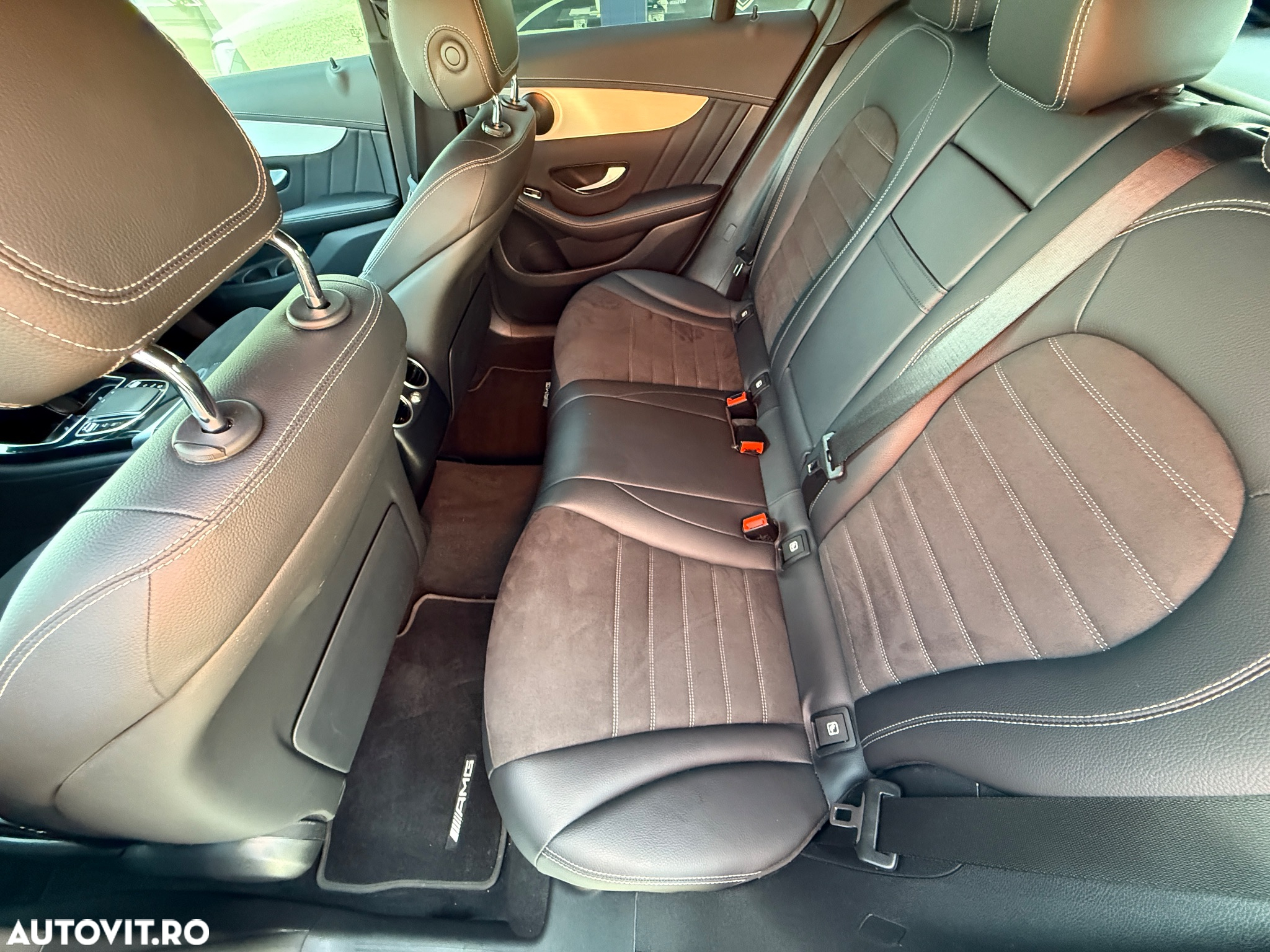 Mercedes-Benz GLC Coupe 300 e 4Matic 9G-TRONIC AMG Line - 21