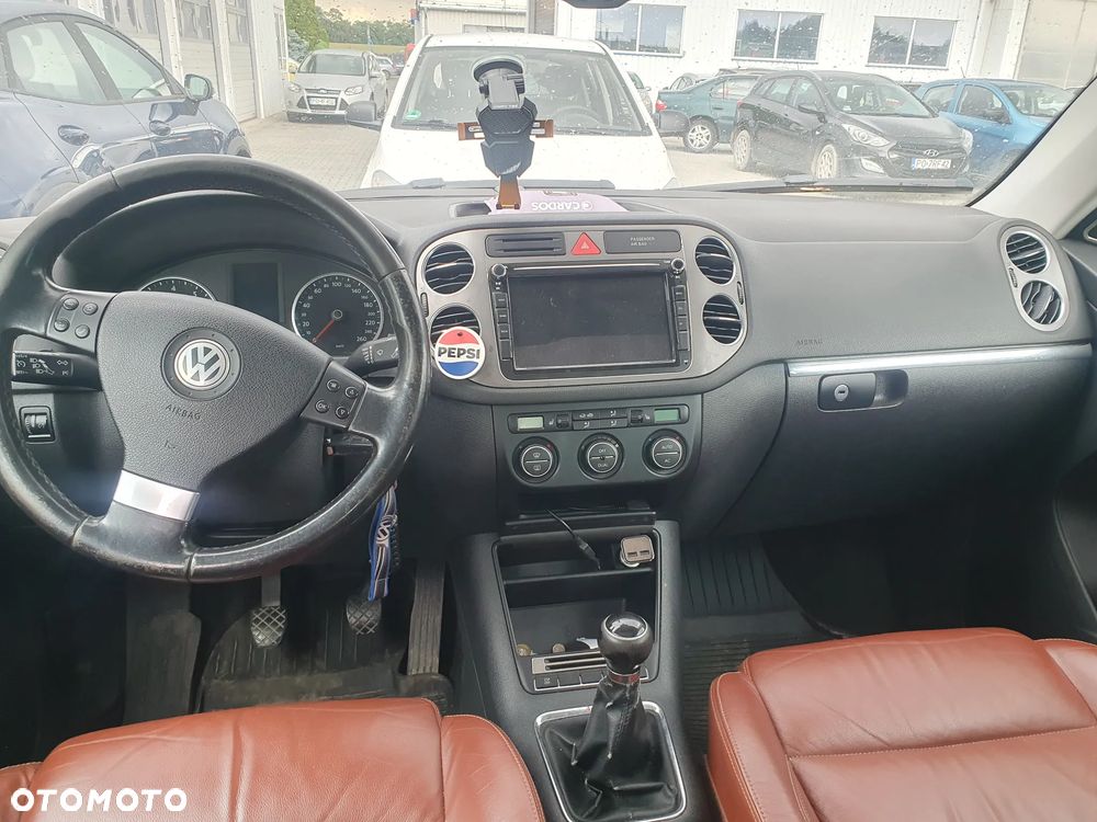 Volkswagen Tiguan - 6