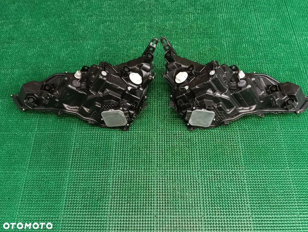LEXUS UX 19-22r Lampa Przód Prawa Lewa - 8