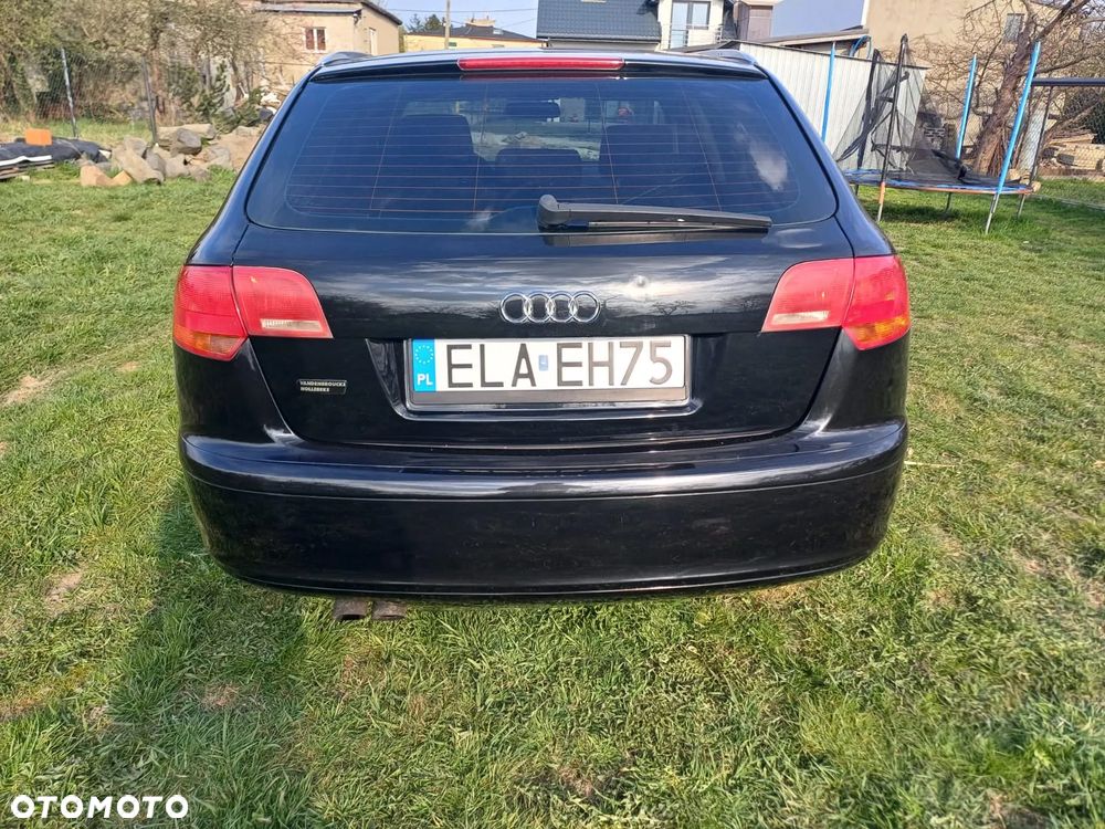 Audi A3 Sportback - 2